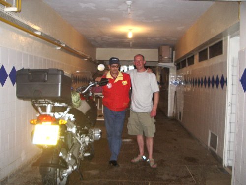 Hotel-Sofia-guard-and-my-shiny-bike500